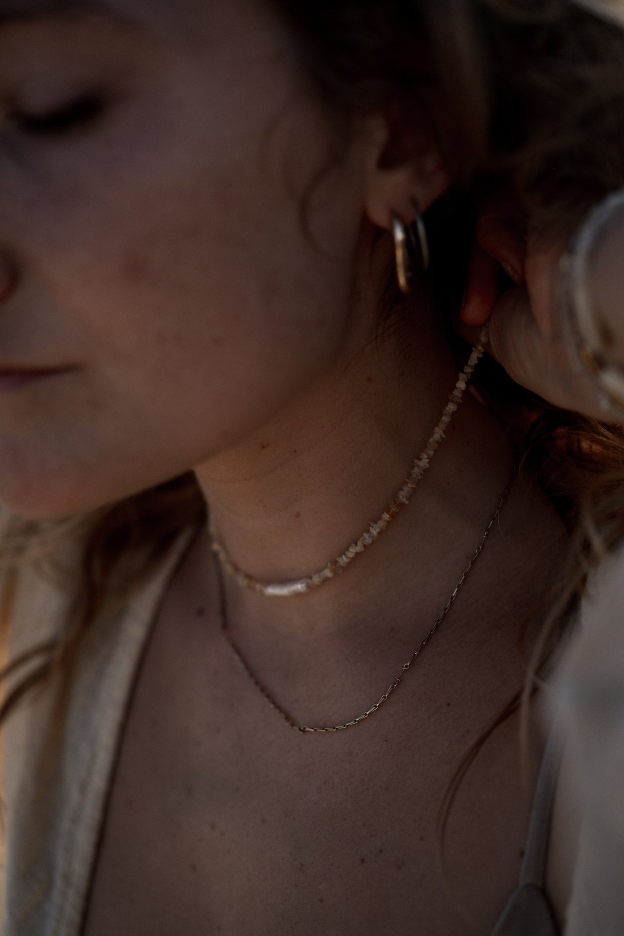 Tragebild Perlenkette/Choker TRANSLUCENT SEA